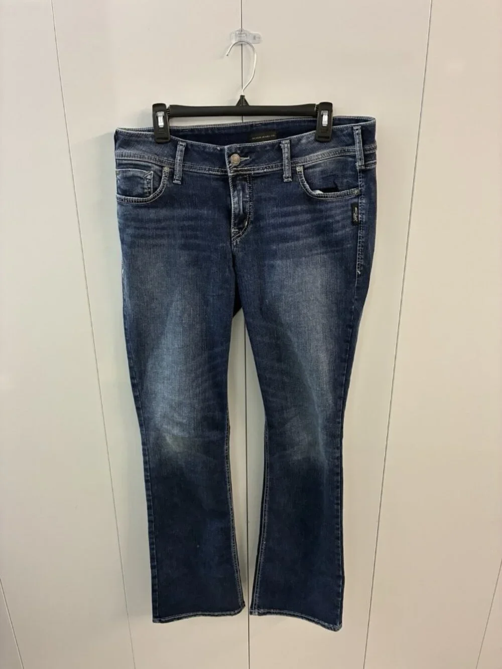 Silver Jeans Co. Elyse Women's W31/L33 Medium Wash Slim Boot Distressed Stretch - Picture 4 of 12